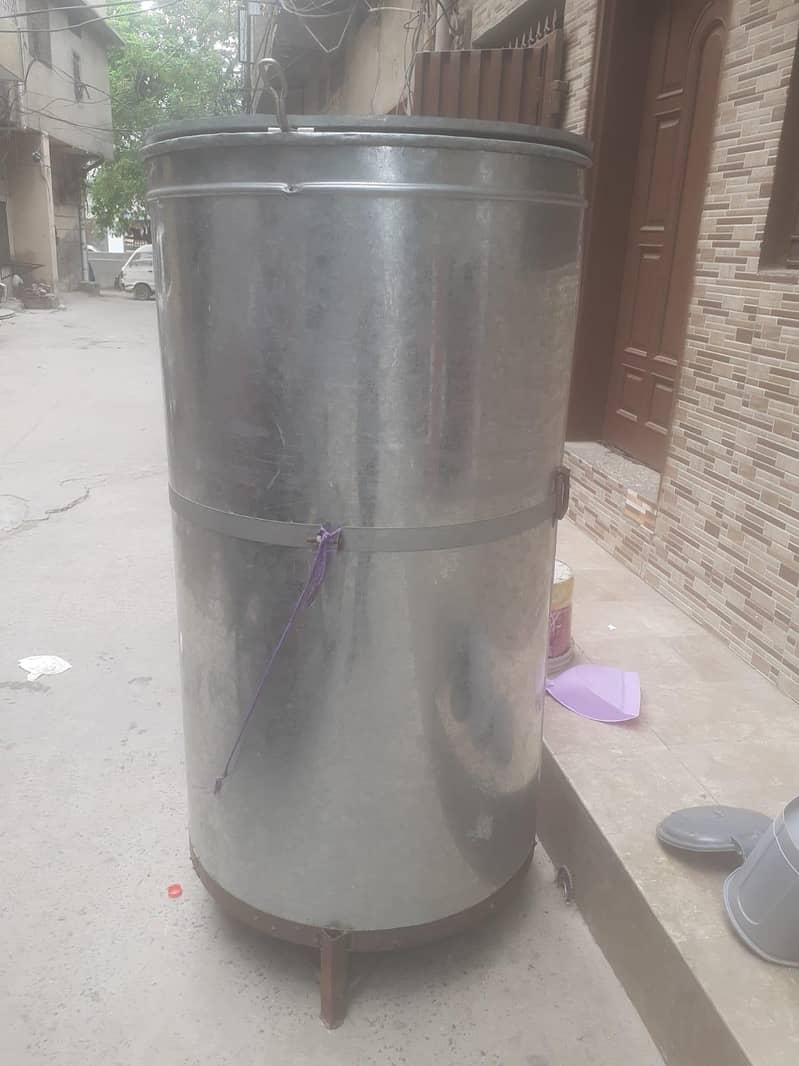 بھڑولا گندم رکھنے والا 1