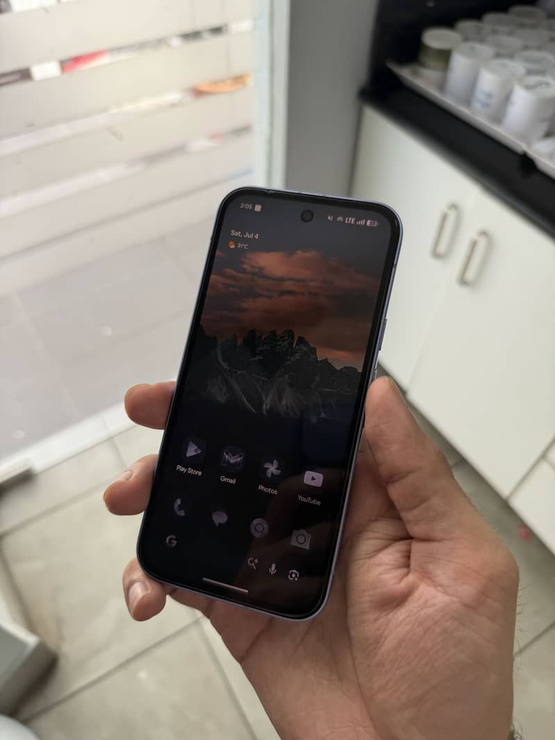 Google Pixel 9A 3