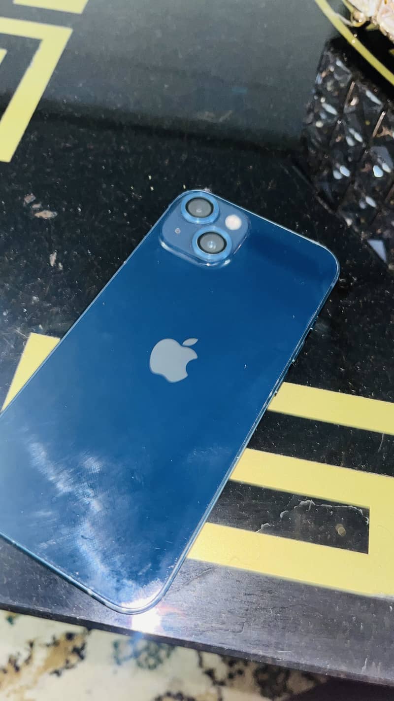 Apple iPhone 13 1