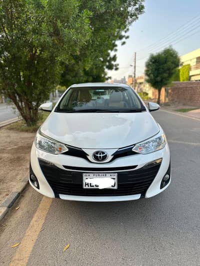 Toyota YARIS 21 1500cc Full option