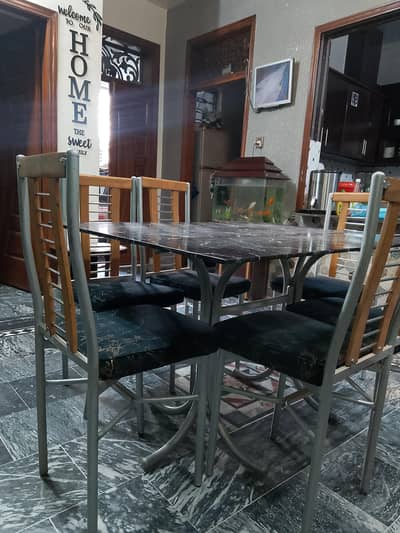 dinning table 4 seater
