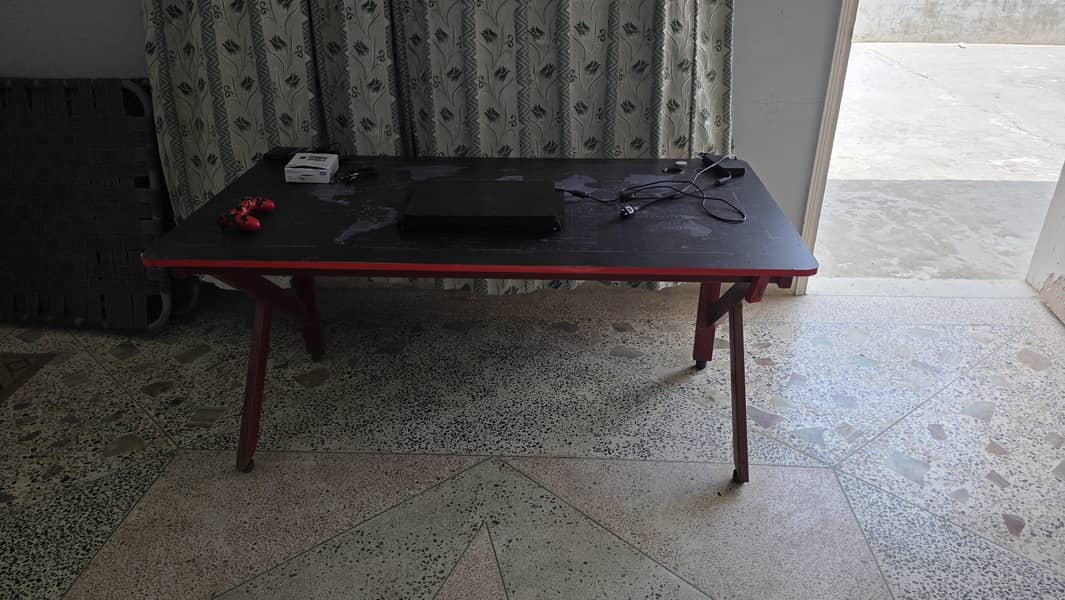 Gaming Computer Table 4