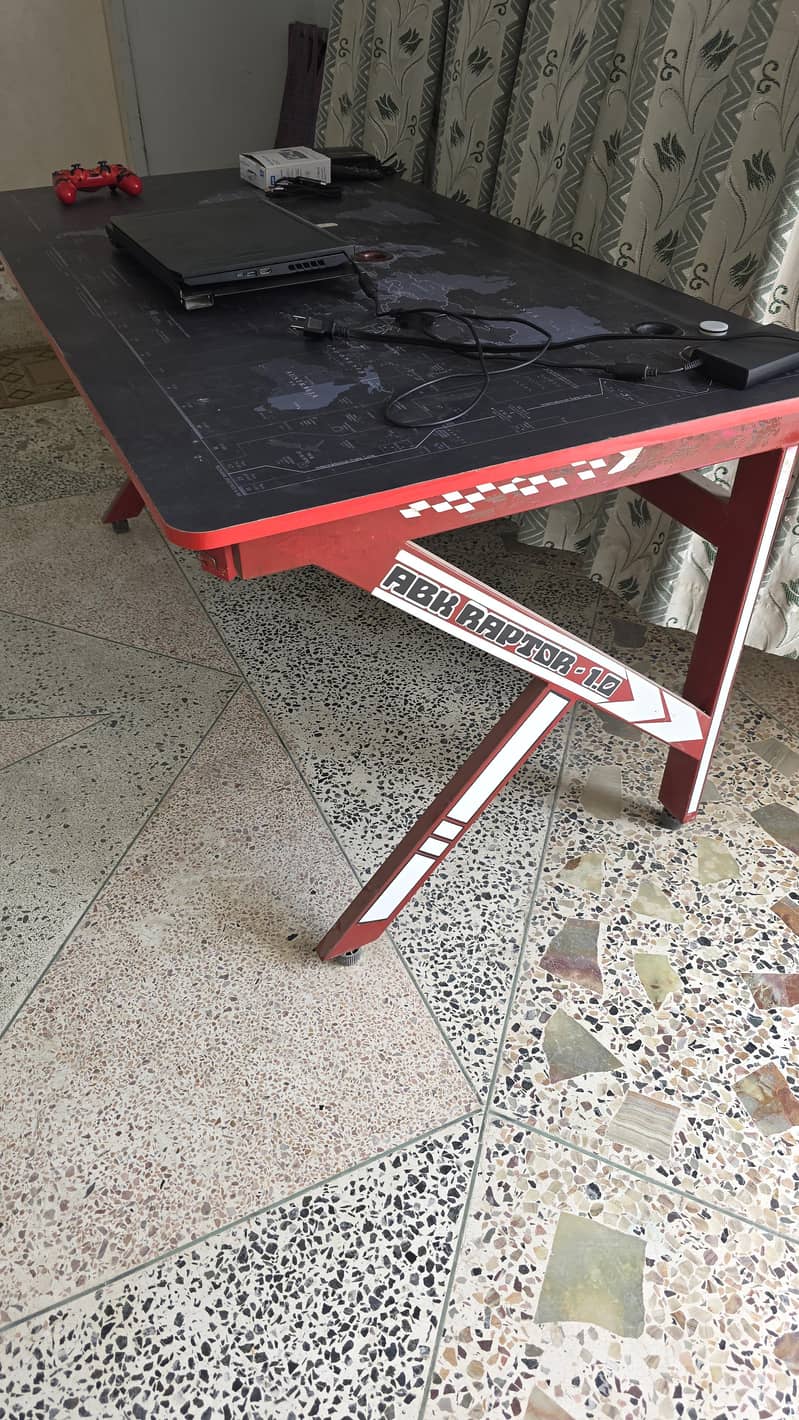 Gaming Computer Table 6