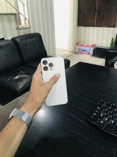 Apple iPhone 14 Pro Max jv