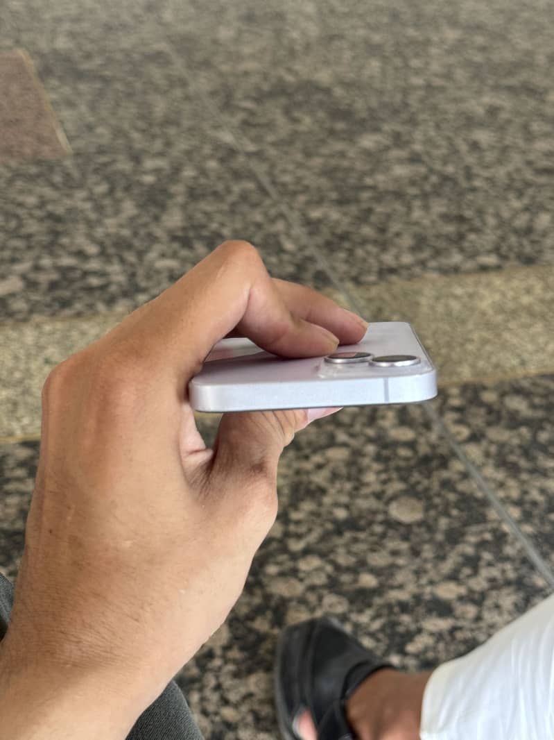 Apple iPhone 14 1