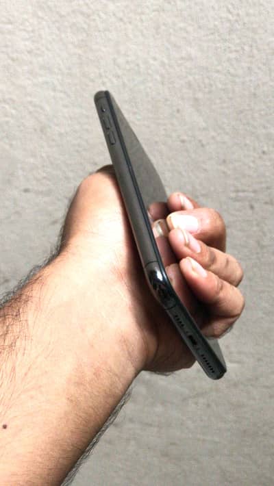 Apple iPhone 11 Pro Max (0347 5165872)