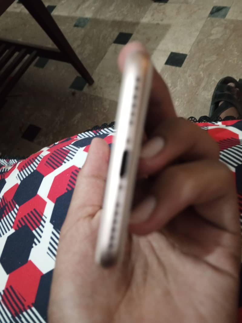 Apple iPhone 8 10