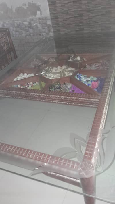 6 seater dinning table