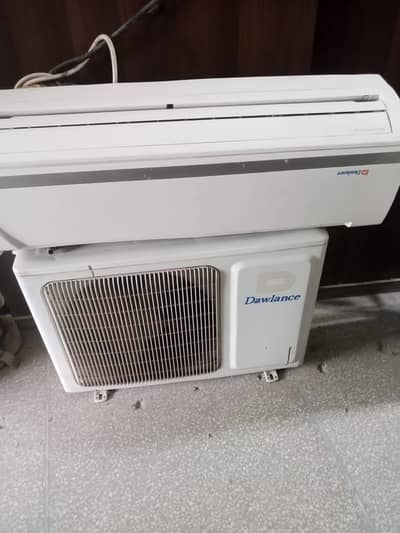 Dawlance 1.5 Ton Split AC (2 Unit ) for Sale – Excellent Condition.