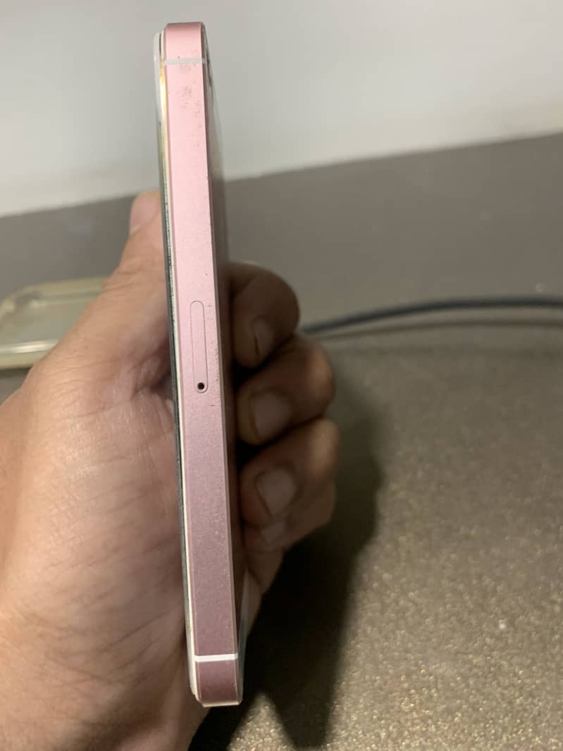 Apple iPhone SE 5