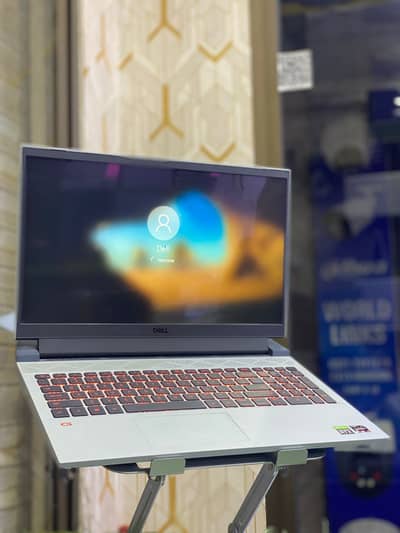 Dell Alienware m15 Ryzen 7 5800h 16Gb ram 256GB SSd