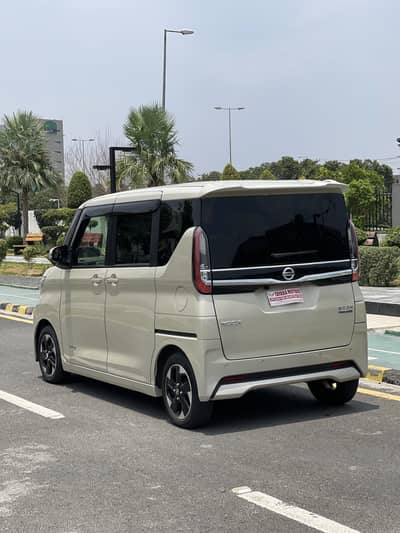 Nissan Roox 2023