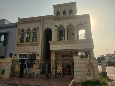 House Available For sale In Bahria Town - Overseas B