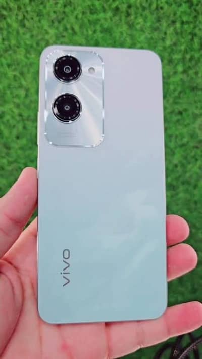 Vivo Y18