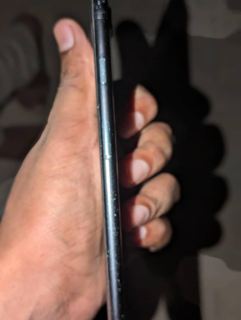 Apple iPhone 7 Plus 4