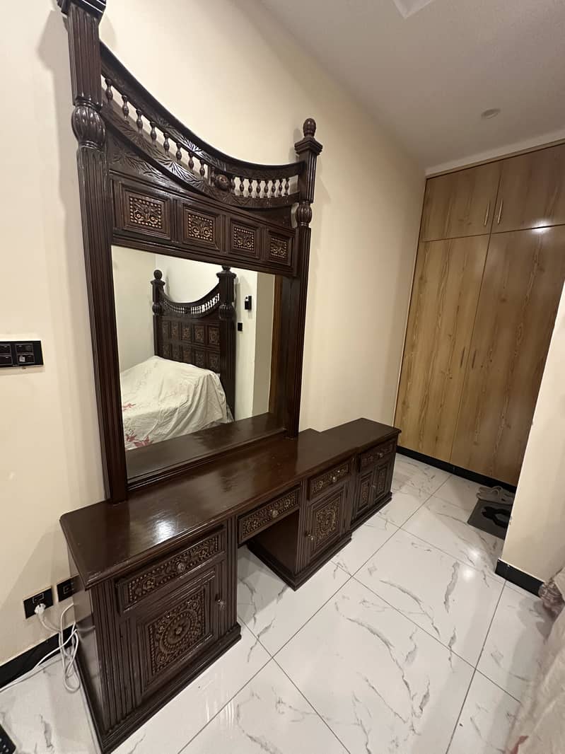 Dressing Table 1