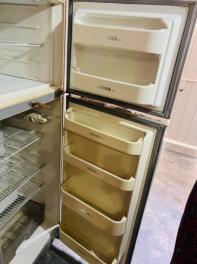 Refrigerator 3