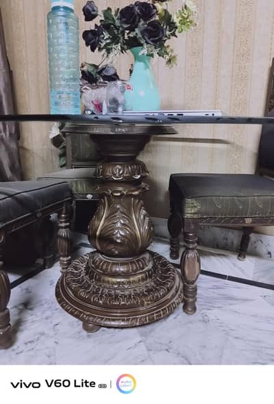 Chinioty Style Dinning with Heavy Glass Top