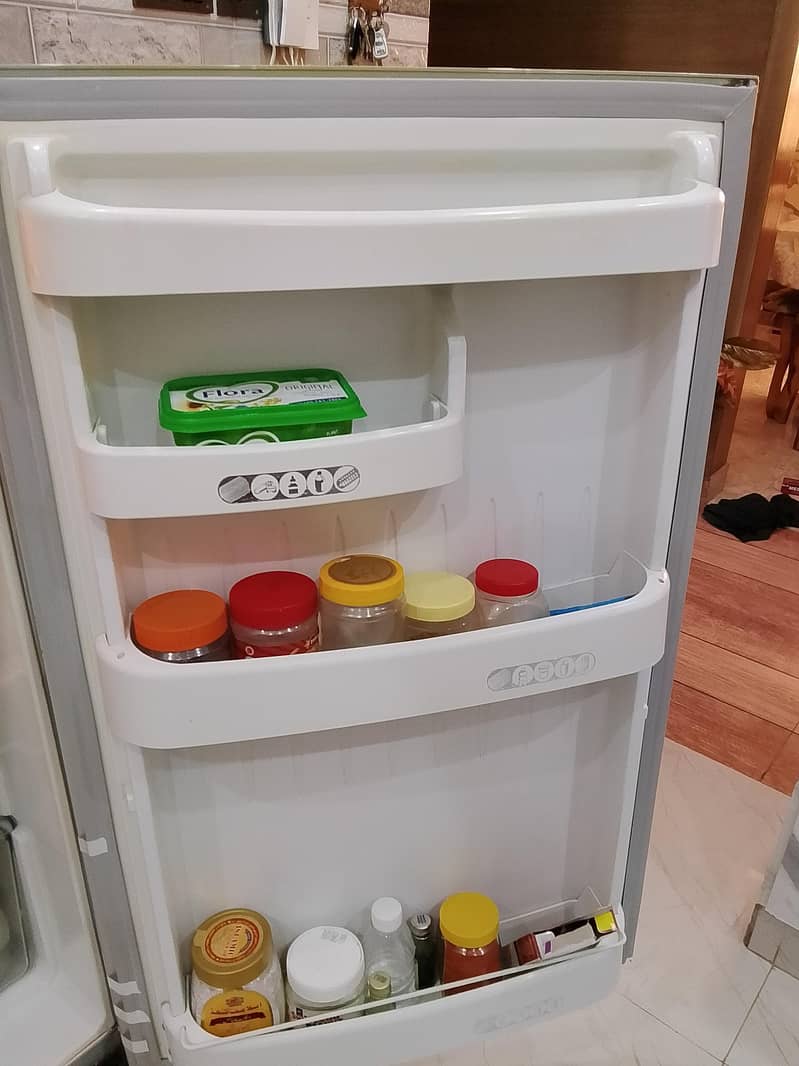 Orient fridge 3