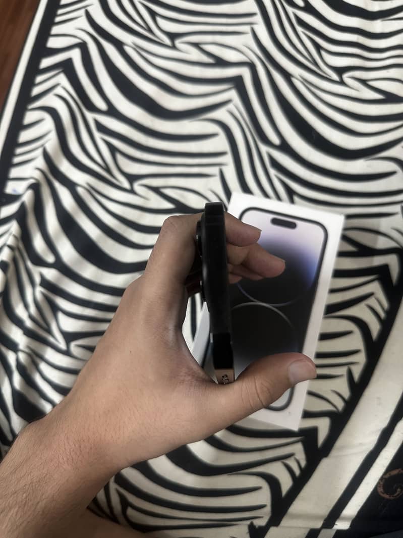 Apple iPhone 14 Pro 2