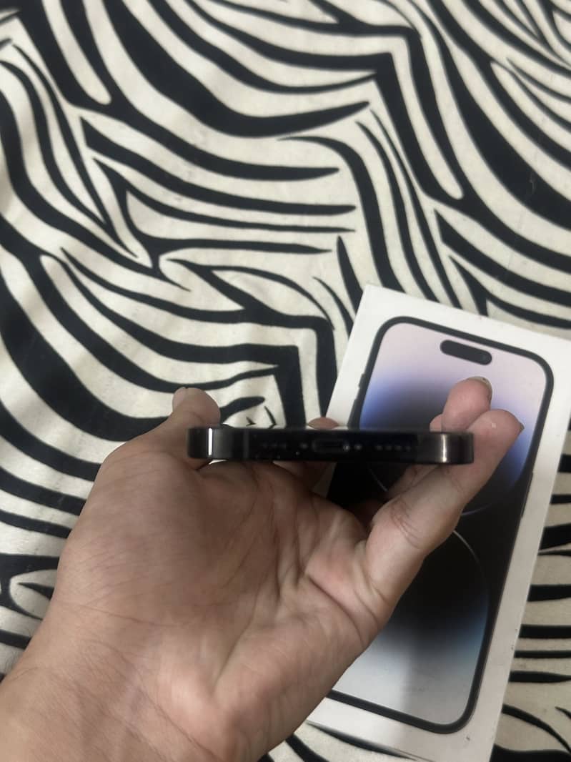 Apple iPhone 14 Pro 4
