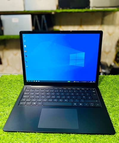surface laptop 3 touch screen i5/10th - 16/256 gb ssd . 3k  laptop