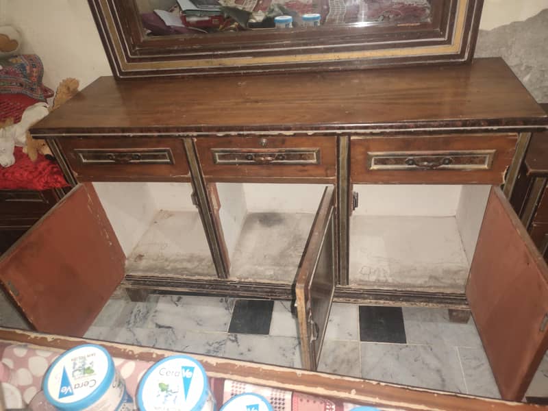 dressing table 2