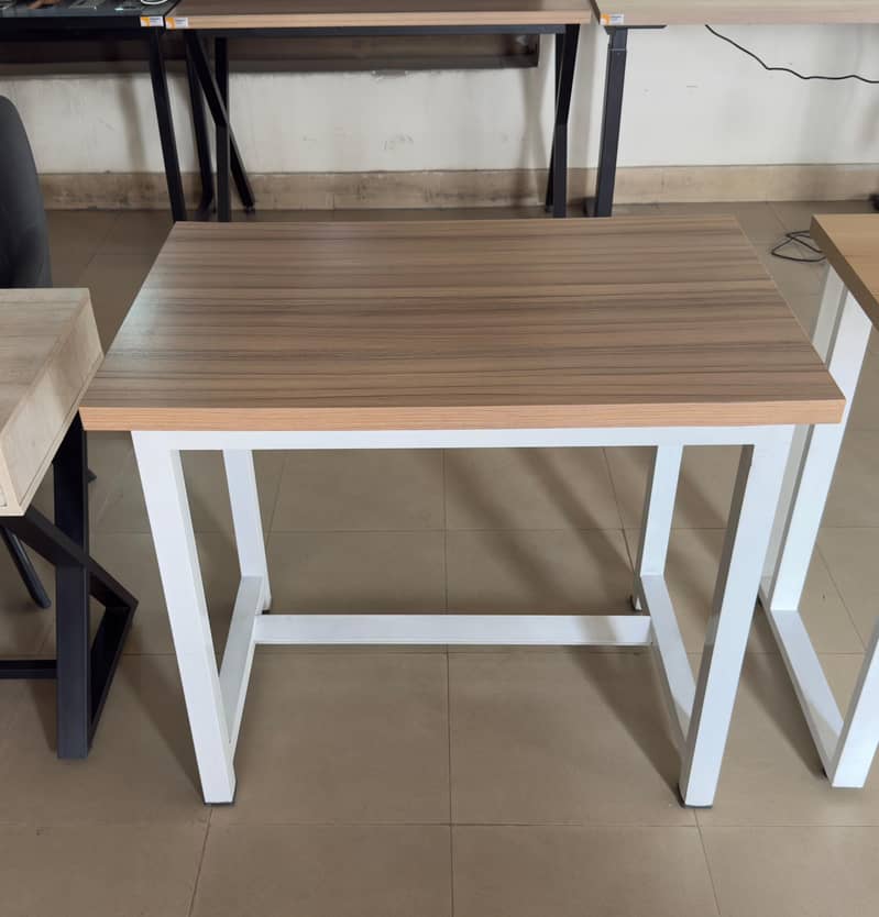 Study/Computer Table 11