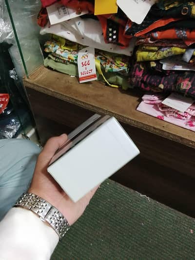 Infinix Hot 50i