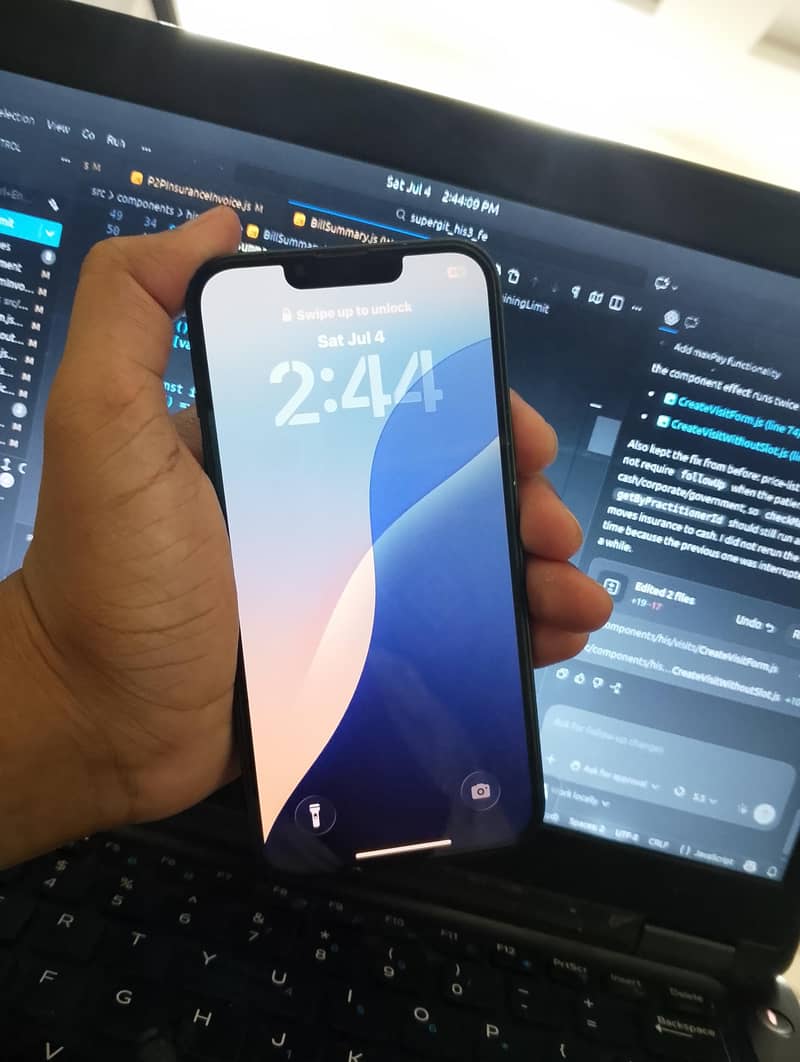 Apple iPhone 13 1