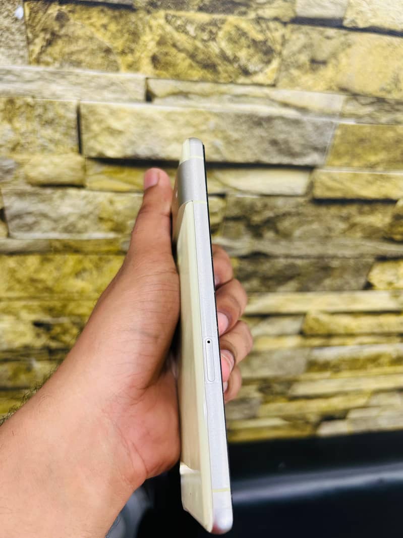 Google Pixel 7 3