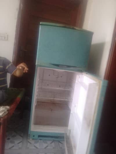refrigerator used