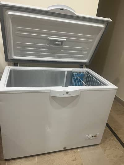 Dawlance DF-400 SD Inverter Deep Freezer | Under Warranty | Excellent