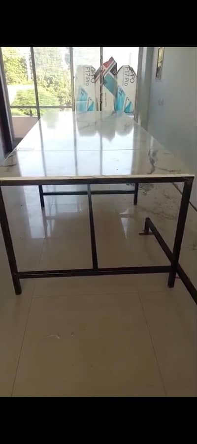 fabric cutting table