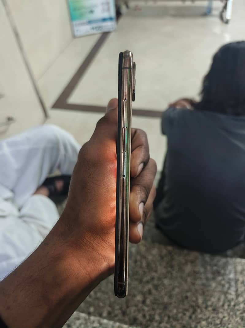 iphone xs max 2