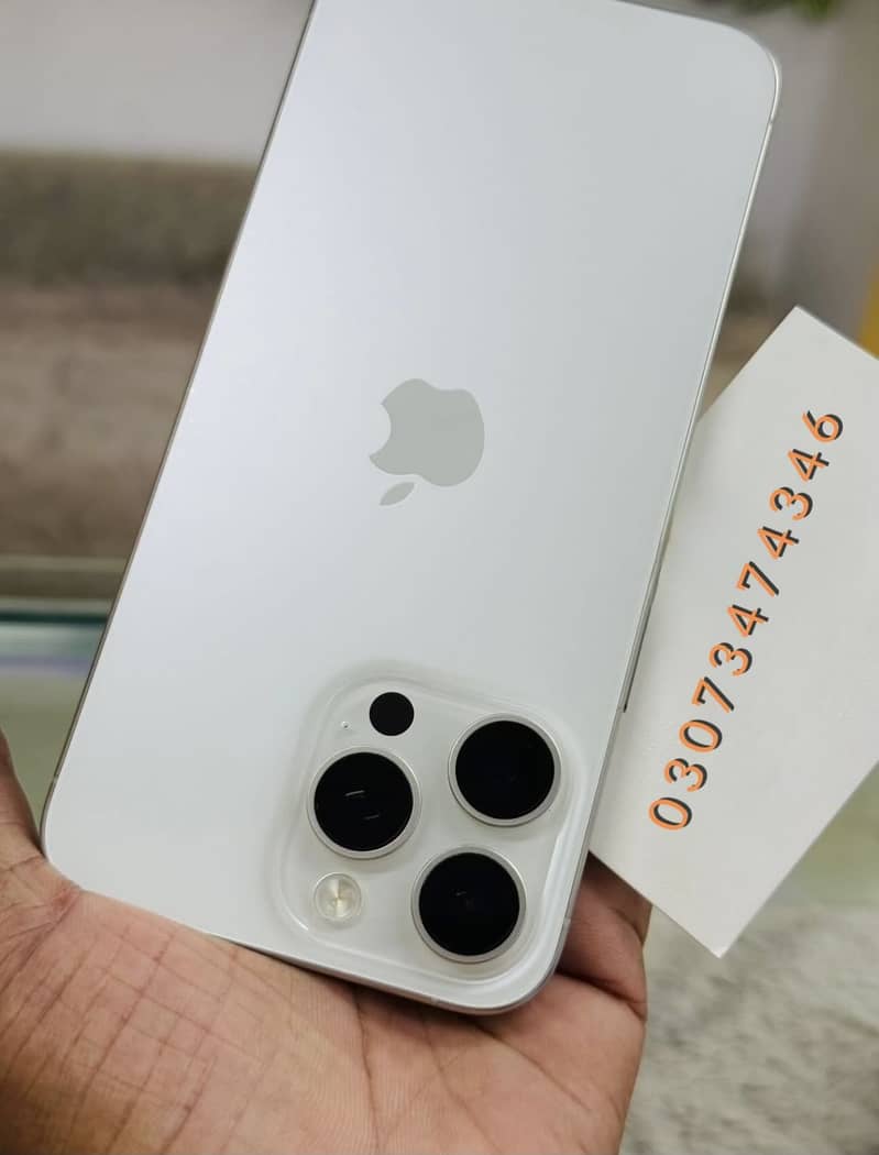 iPhone 15 Pro Max 1