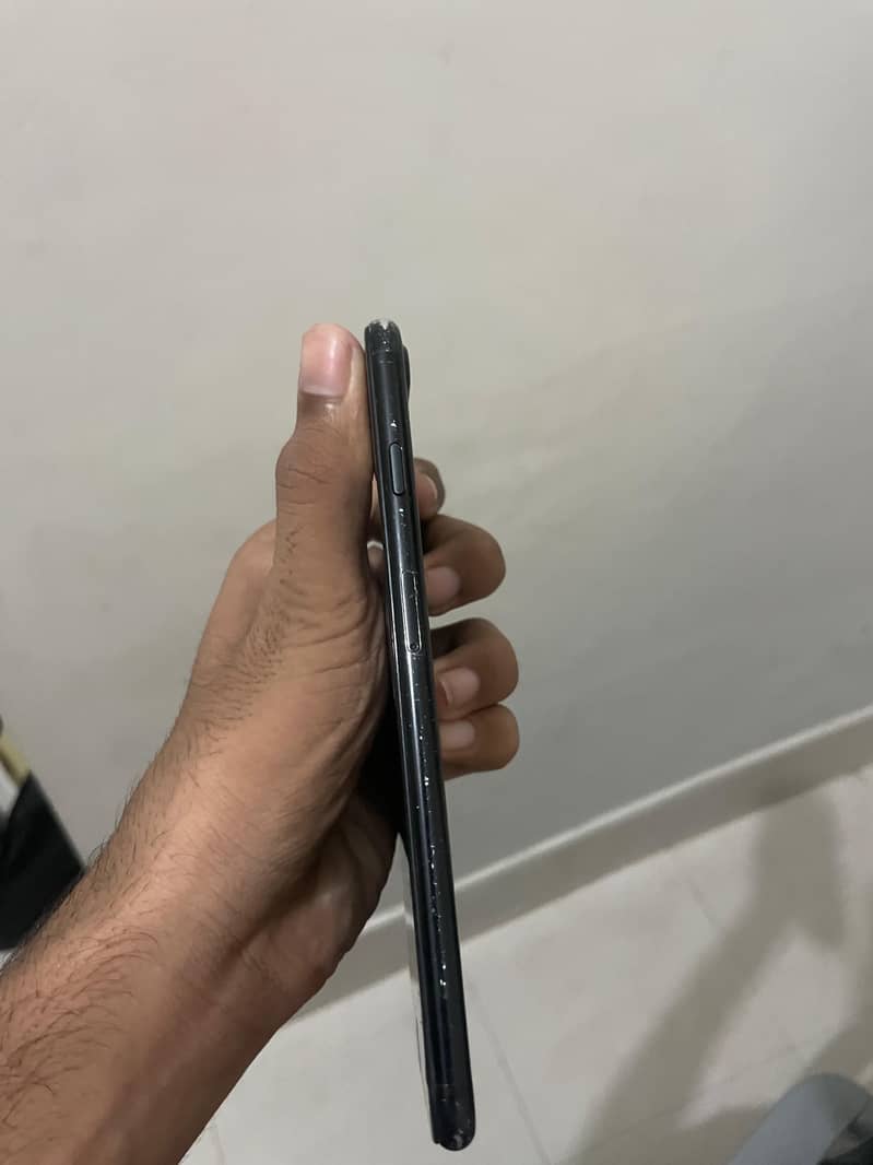 Apple iPhone 7 Plus 5