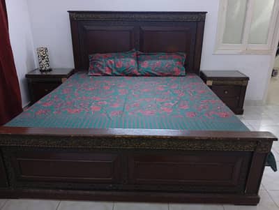 Bedroom Set (Bed+Wardrobe+Dressing+Tables) | Best Condition |