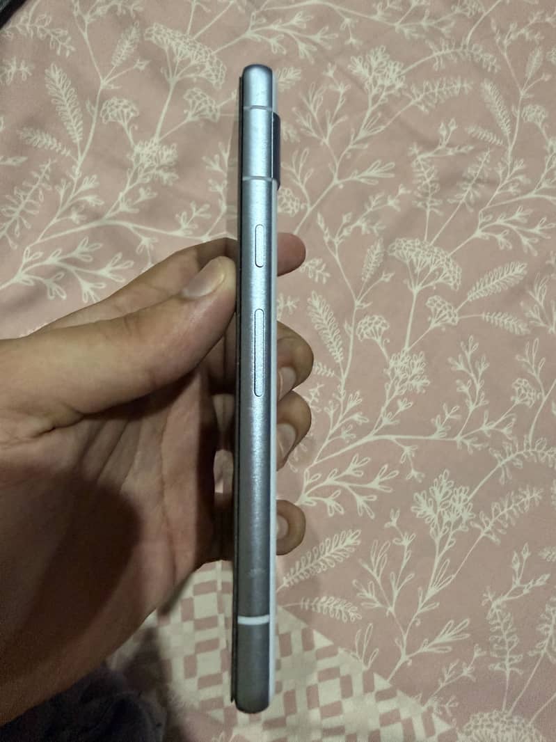 Google Pixel 7a 4