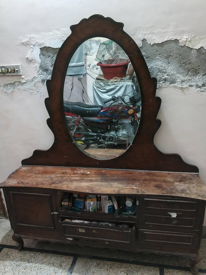 showcase and dressing table 1