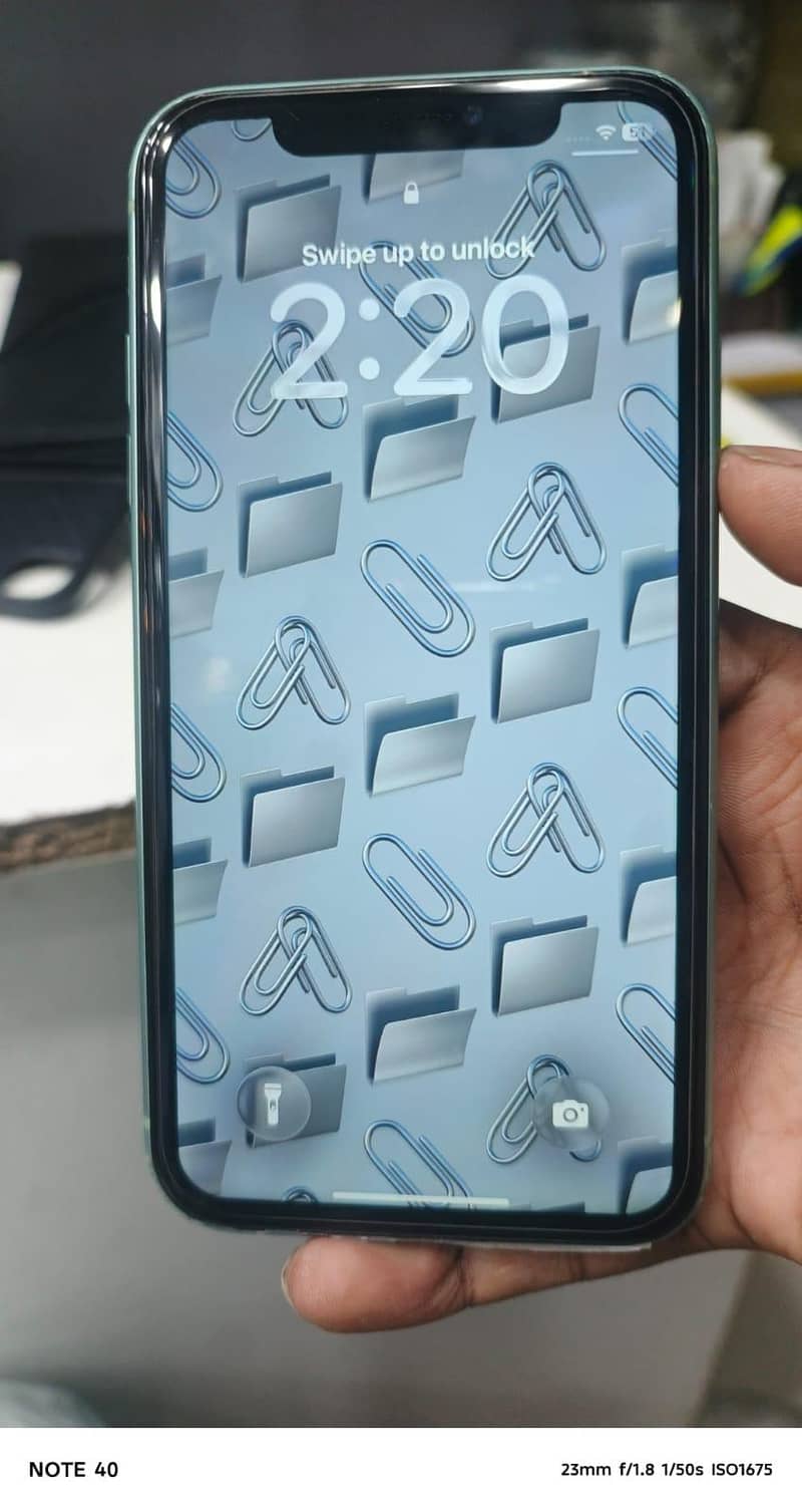 Apple iPhone 11 0
