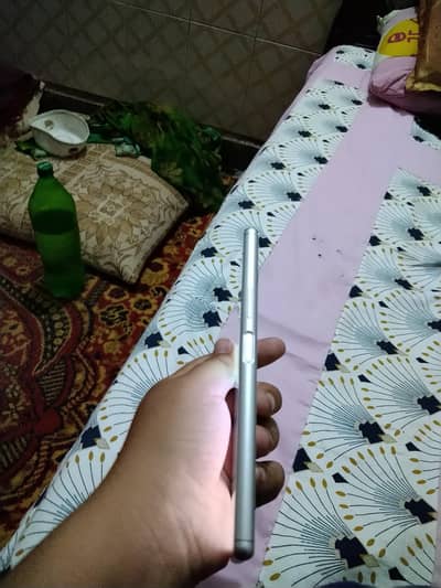Sony Xperia 8