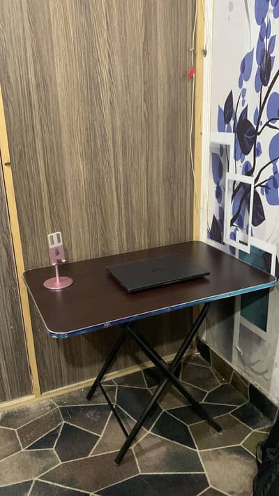 Laptop Table