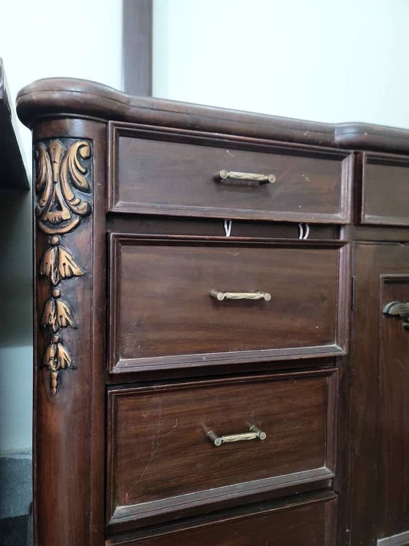 Dressing Table 2