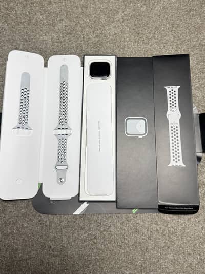 Apple Watch SE Nike Edition 44mm