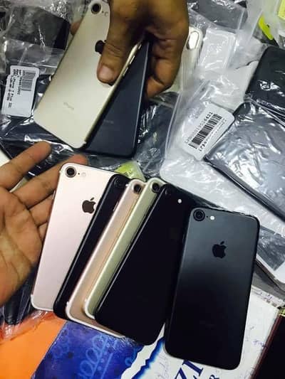 iPhone 7 PTA Approved 128GB / Jo Colour Chahye Mill Jaega