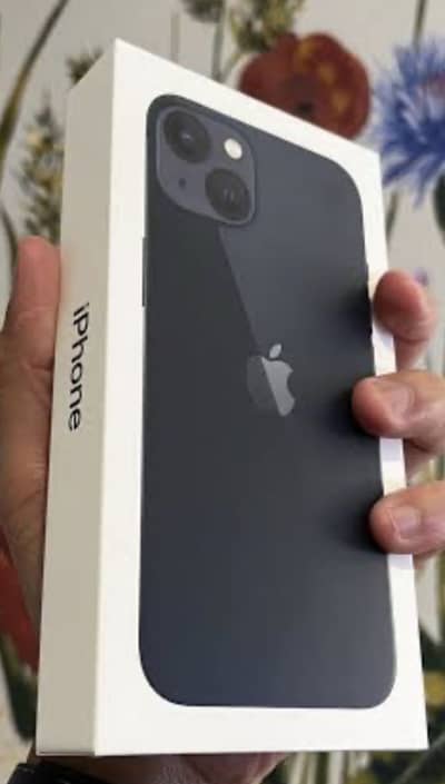 Apple iPhone 13