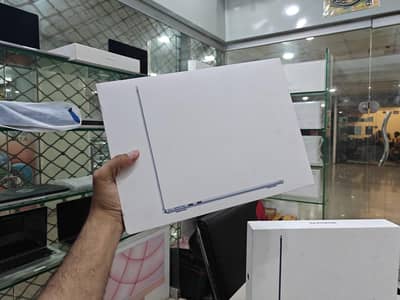 Macbook Air M5 24/1tb M1 M2 M3 M4 M5 all model available
