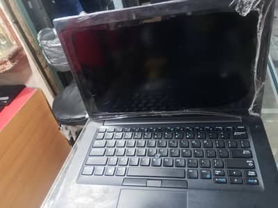 (Dell latitude 5290) i5-8th generation 8gb RAM DDR 4 256gb SSD