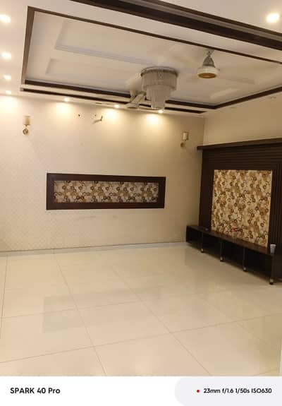 10 Marla Upper portion With GassAvailable For Rent In Sec B Hussain Block Bahria Town Lahore